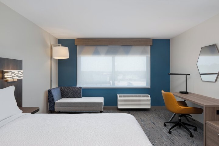 Holiday Inn Express & Suites Stevensville Benton Harbor by IHG