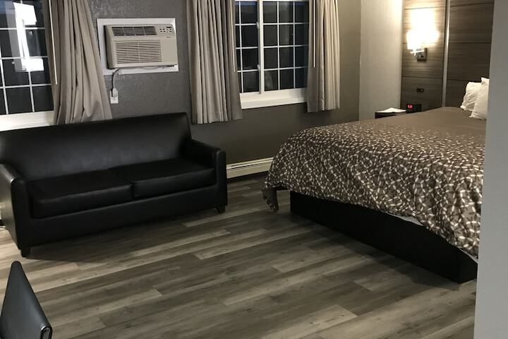 Room 14 of 35