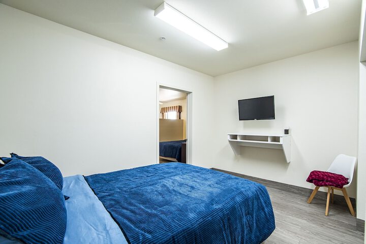 Room 52 of 87