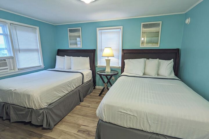 Room 12 of 24