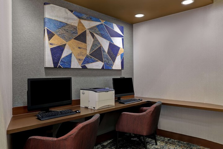 Hyatt Place San Antonio–North / Stone Oak