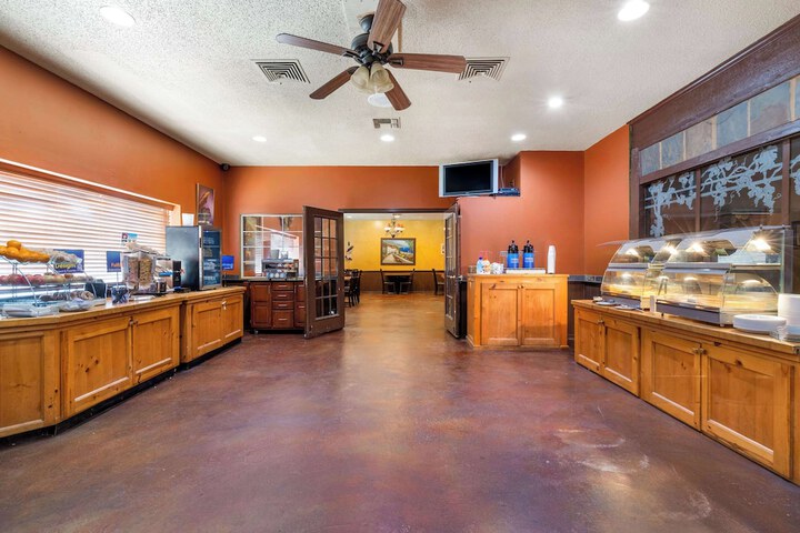 Best Western Sunday House Inn