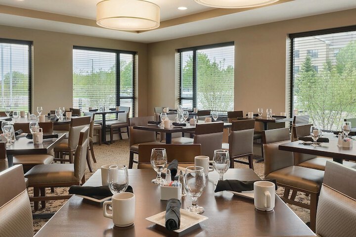 Holiday Inn Chicago - Schaumburg by IHG