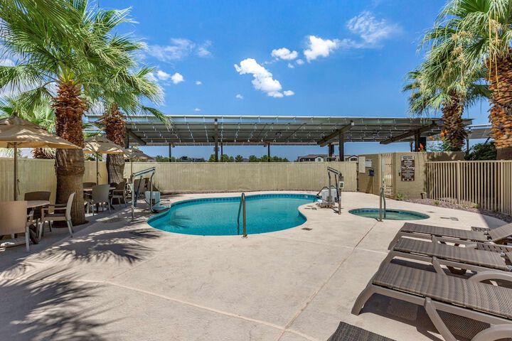 Pool 4 of 36