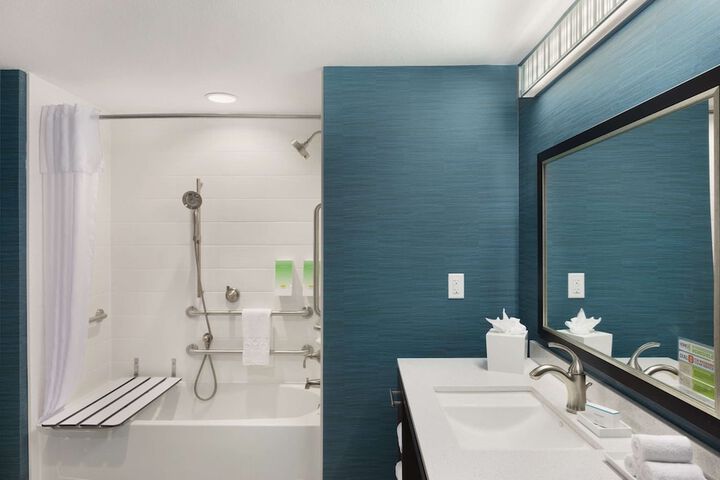 Home2 Suites by Hilton Austin North / Near the Domain