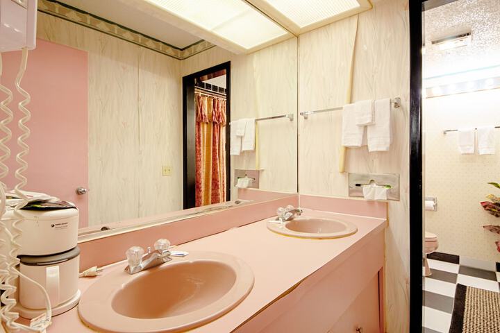 Room 15 of 44