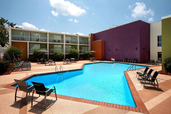 Oasis Hotel & Convention Center an Ascend Collection Hotel