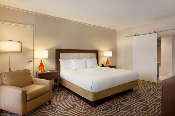 Room 15 of 46