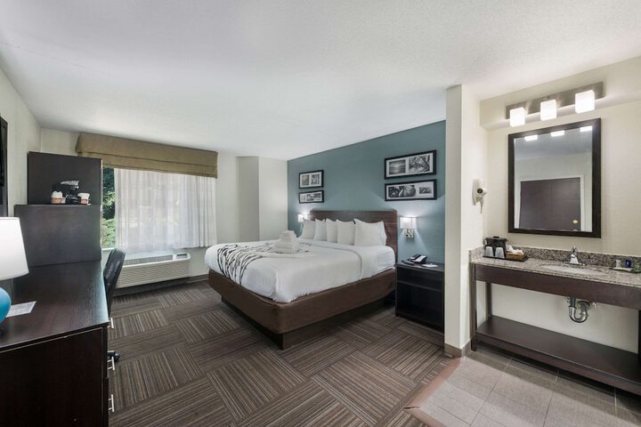 Room 20 of 40