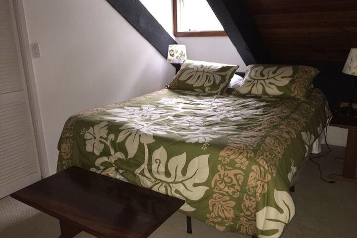 Volcano Acres Ranch B & B
