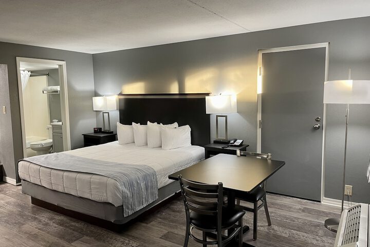 Room 45 of 62