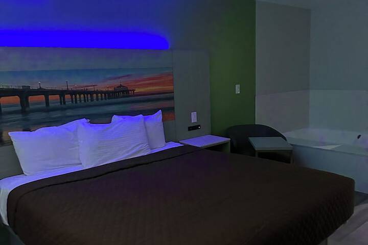 Room 27 of 45