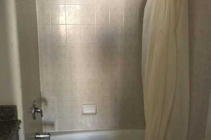 Room 11 of 34