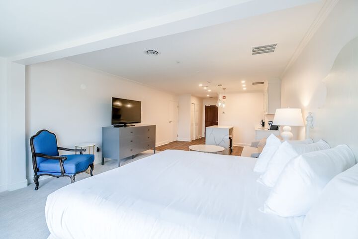 Room 43 of 58
