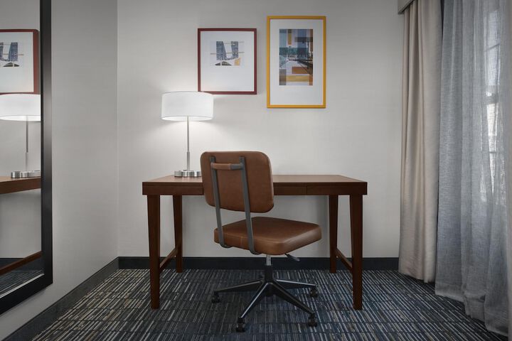 Homewood Suites by Hilton Newark-Cranford