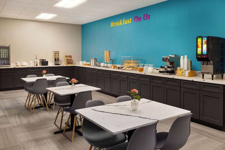Days Inn by Wyndham McComb MS