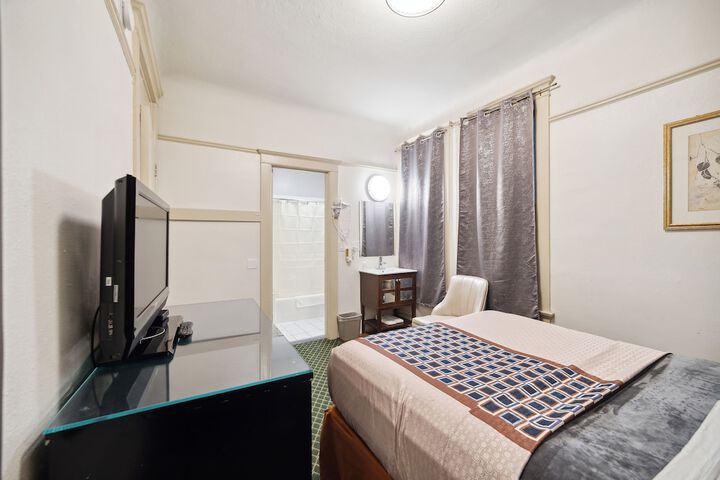 Room 55 of 68