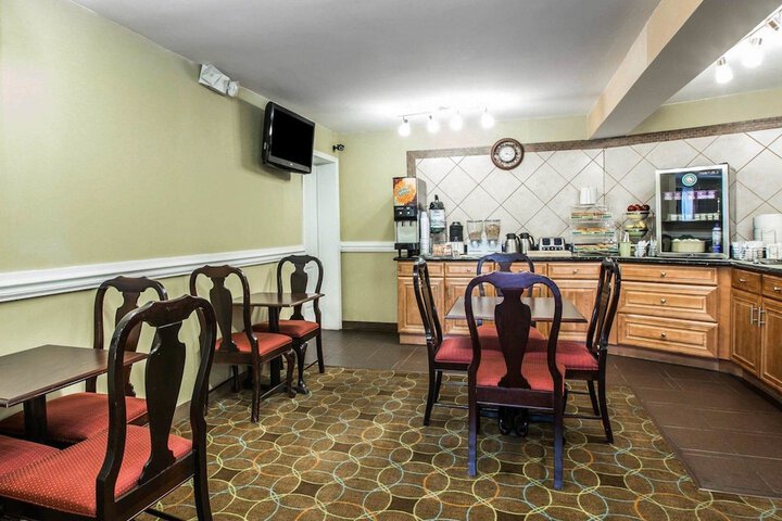 Quality Inn Greenwood Hwy 25