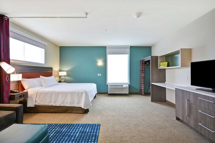 Room 28 of 40