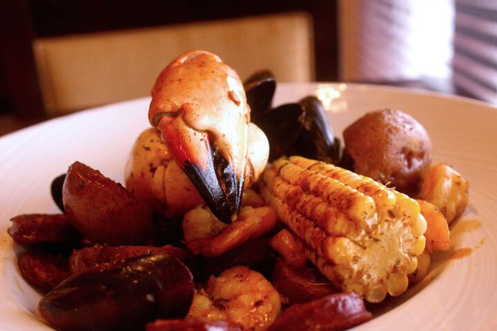 Dining 50 of 62