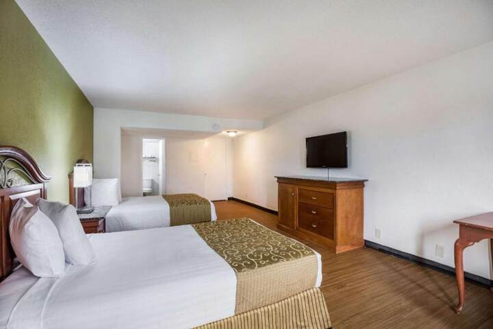 Room 16 of 35