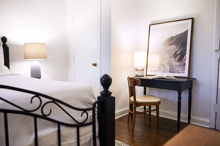 Room 20 of 132