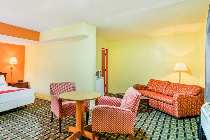 Room 31 of 33