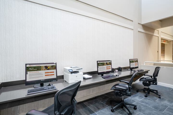 Business Center 43 of 45