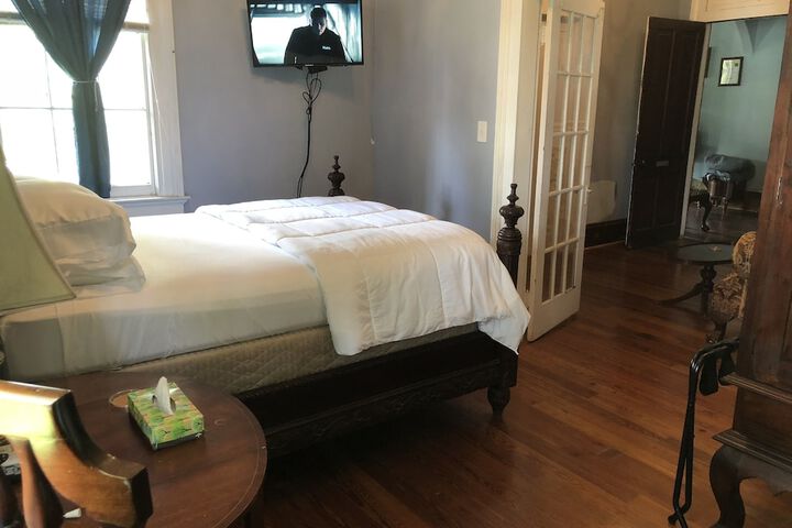 Room 49 of 79