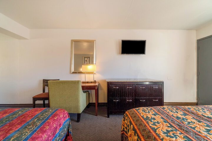 Room 101 of 123