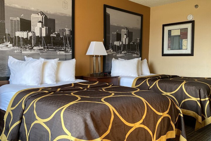 Room 27 of 31