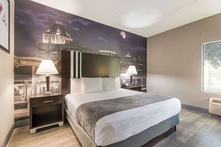 Room 20 of 54