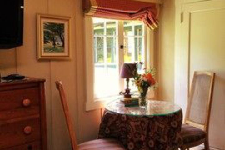 Edgemere Cottages