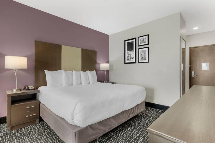 Comfort Inn & Suites