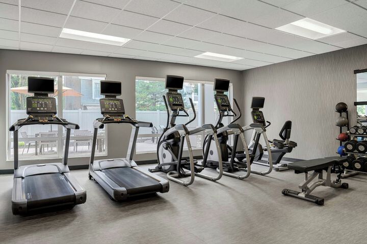 Courtyard by Marriott Evansville East