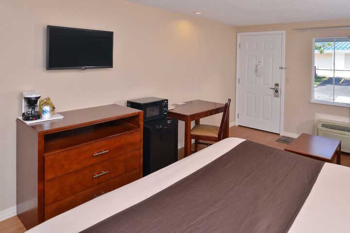 Room 19 of 30