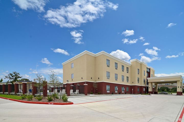 Hotel 4 of 58