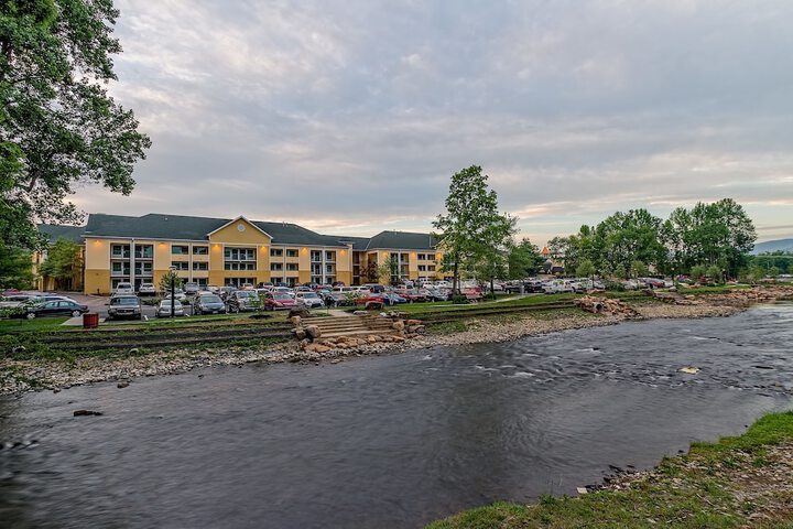 Econo Lodge Pigeon Forge Riverside