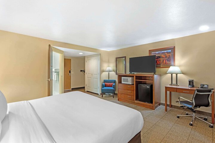 Room 31 of 61