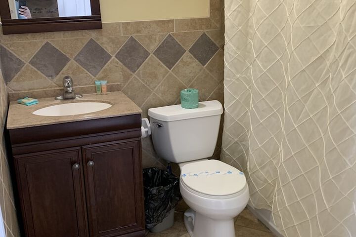 Room 62 of 70