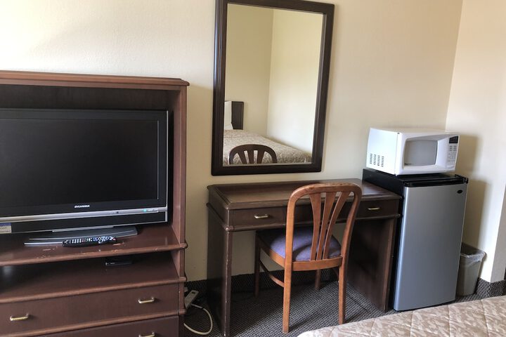 Room 6 of 23