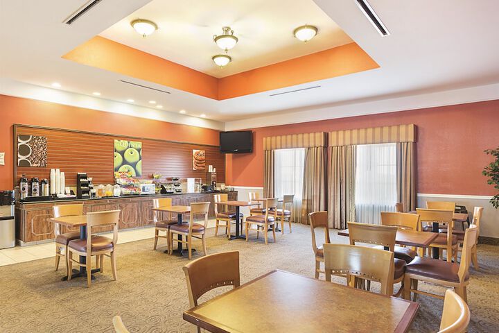 Baymont by Wyndham Brenham