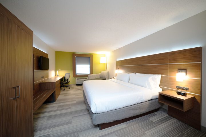Room 19 of 43