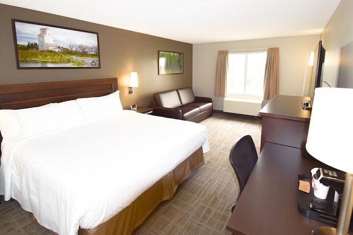 Room 8 of 38