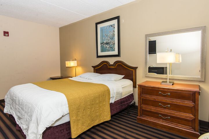 Room 20 of 28