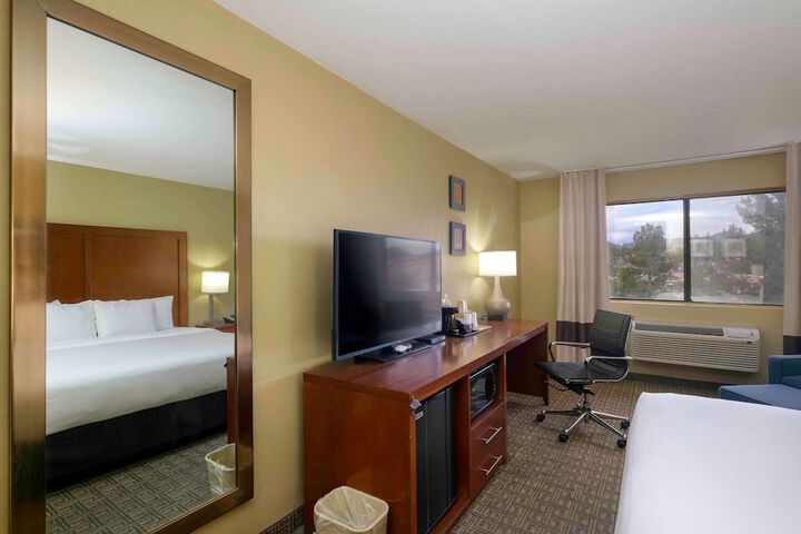 Room 47 of 78