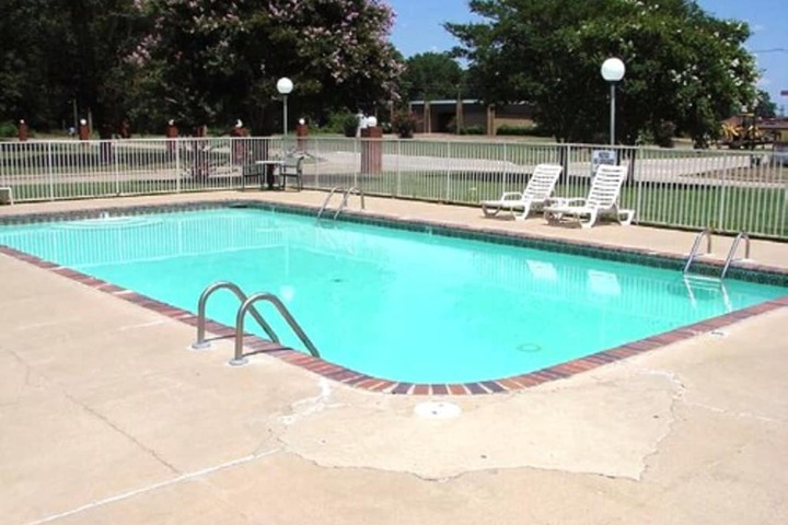 Pool 3 of 15