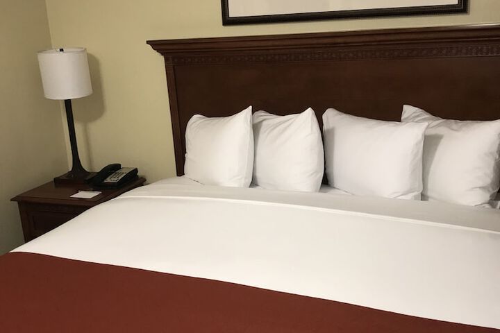 Room 10 of 24