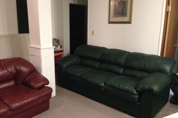 Room 4 of 5