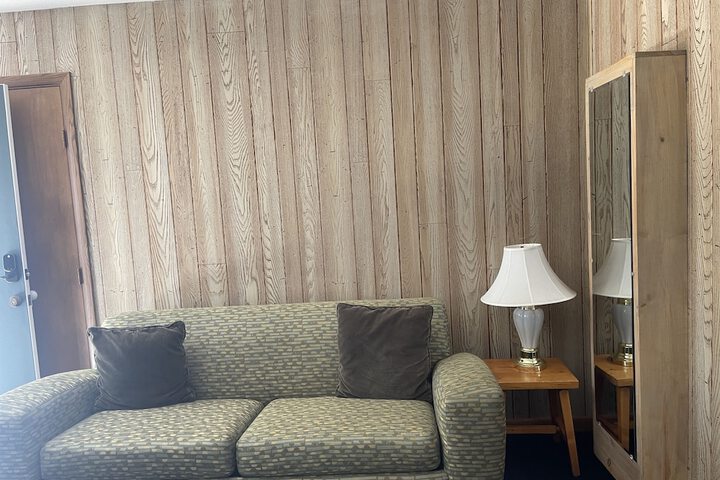 Room 42 of 48